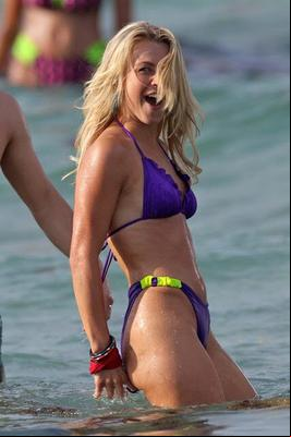 Julianne Hough - Sexy Bikini